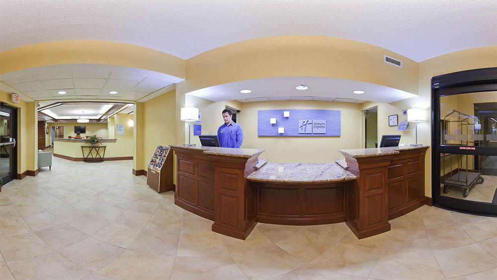 Holiday Inn Express Durham By Ihg Esterno foto