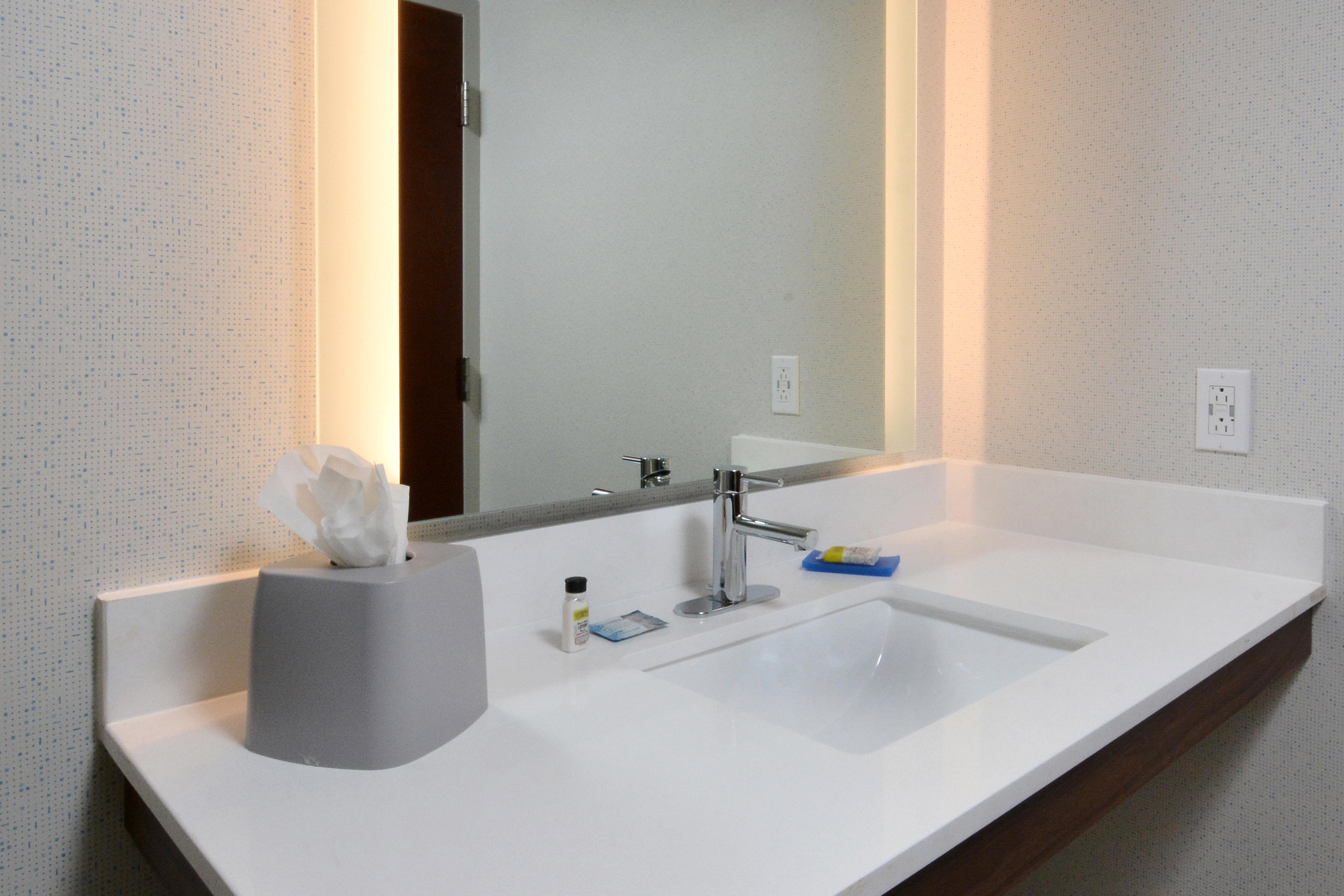 Holiday Inn Express Durham By Ihg Esterno foto