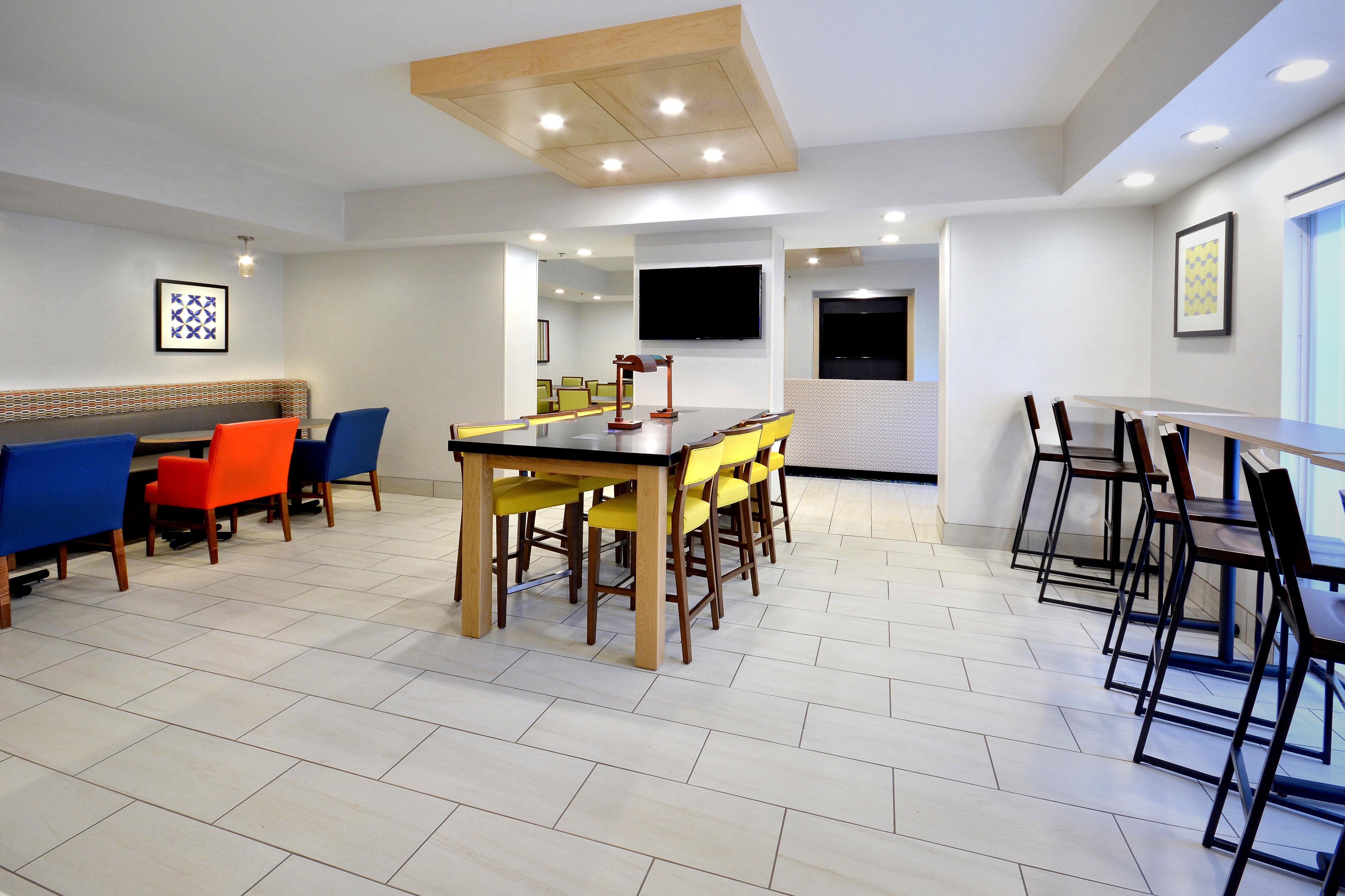 Holiday Inn Express Durham By Ihg Esterno foto